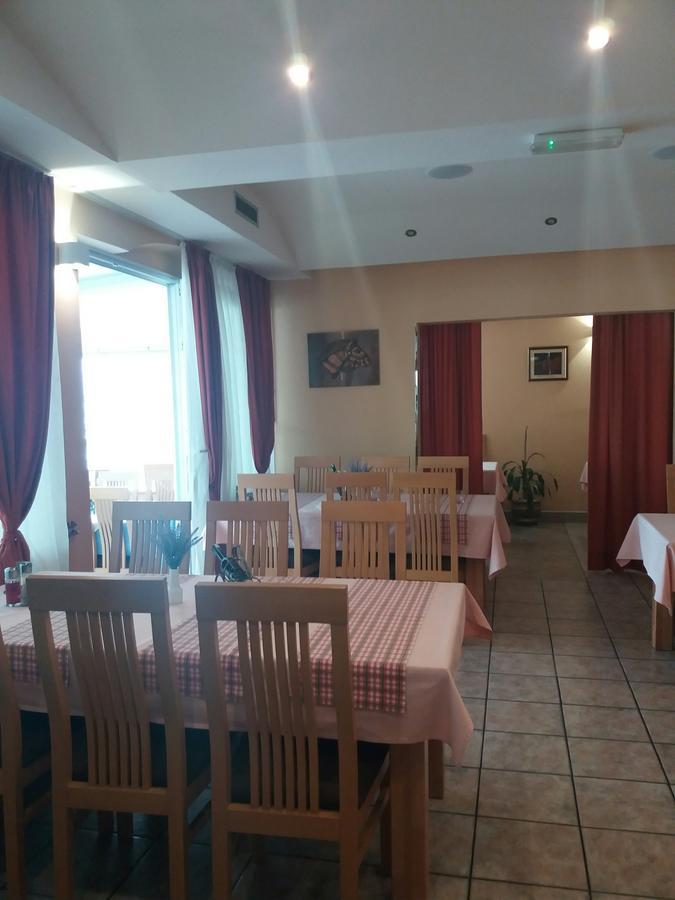 Motel Restoran Gurman บันยาลูกา ภายนอก รูปภาพ